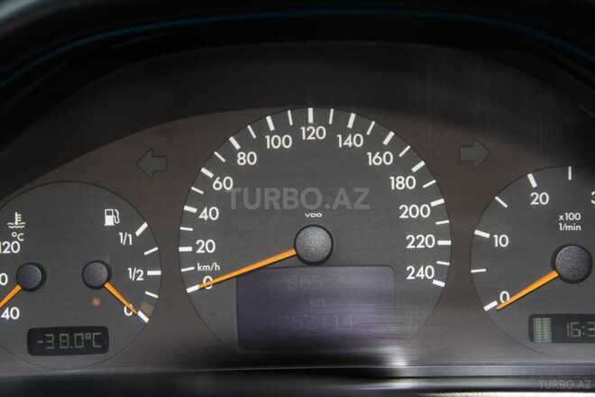 Mercedes E 220 d 1999, 750,000 km - 2.2 l - Gəncə