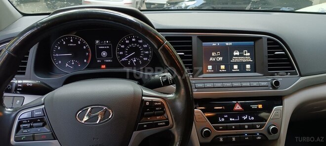 Hyundai Elantra 2017, 177,028 km - 2.0 л - Bakı