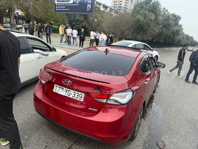 Hyundai Elantra 2015, 206 km - 1.8 л - Bakı