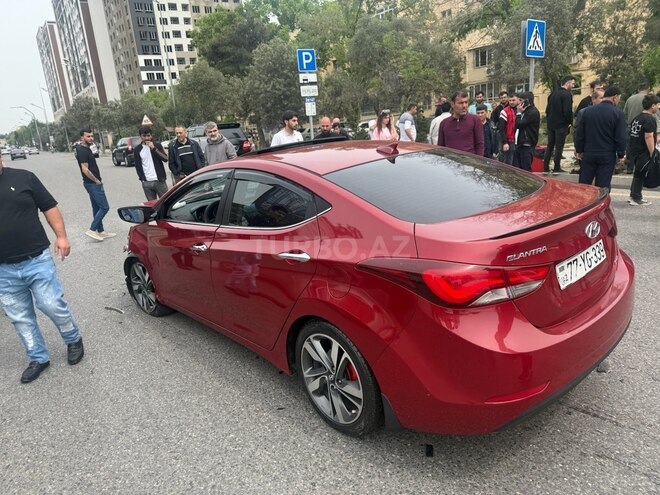 Hyundai Elantra 2015, 206 km - 1.8 л - Bakı
