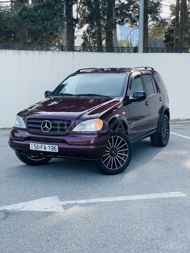 Mercedes ML 320 4MATIC 1999, 262,000 km - 3.2 l - Sumqayıt