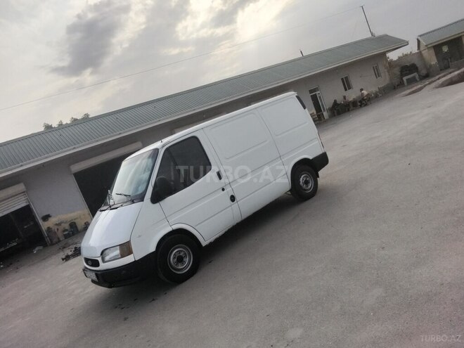 Ford Transit 2000, 50,000 km - 2.5 л - Salyan