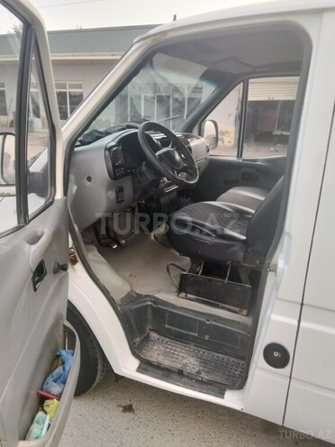 Ford Transit 2000, 50,000 km - 2.5 л - Salyan