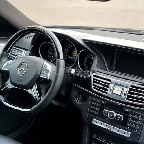 Mercedes E 200 d 2015, 227,000 km - 2.2 l - Naxçıvan