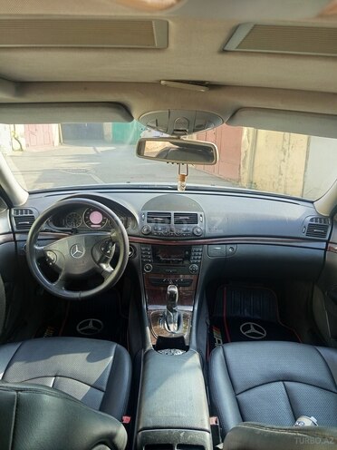 Mercedes E 220 d 2005, 402,166 km - 2.2 l - Bakı