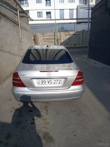 Mercedes E 220 d 2005, 402,166 km - 2.2 l - Bakı
