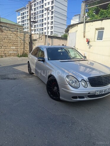 Mercedes E 220 d 2005, 402,166 km - 2.2 l - Bakı