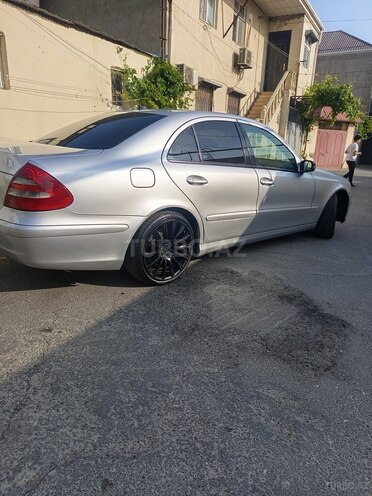 Mercedes E 220 d 2005, 402,166 km - 2.2 l - Bakı
