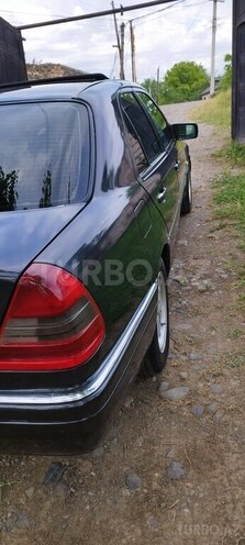 Mercedes C 220 1995, 450,000 km - 2.2 л - Qazax