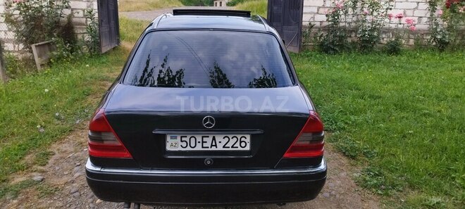 Mercedes C 220 1995, 450,000 km - 2.2 л - Qazax