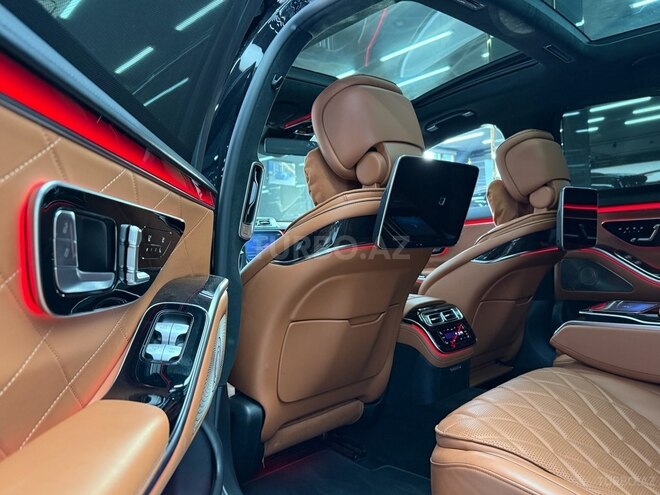 Mercedes S 500 4MATIC-10