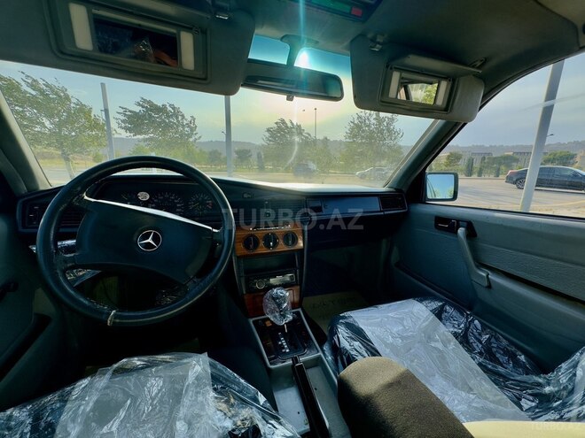 Mercedes 190 1992, 298,000 km - 2.0 л - Bakı