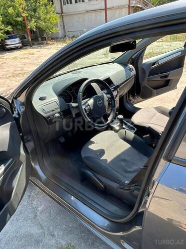 Opel Astra 2009, 200,000 km - 1.4 l - Bakı