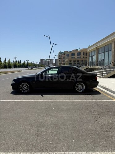 BMW 525 2001, 334,000 km - 2.5 l - Sumqayıt