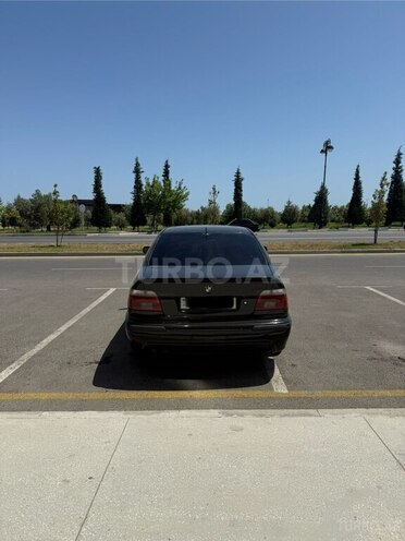 BMW 525 2001, 334,000 km - 2.5 l - Sumqayıt