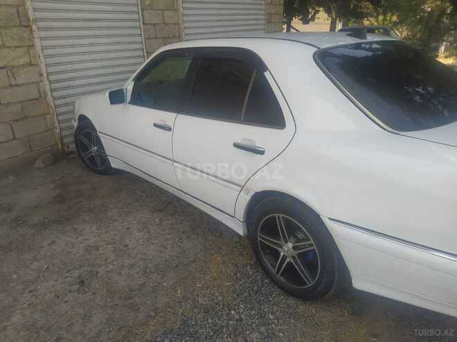 Mercedes C 230 1997, 400,000 km - 2.3 л - Saatlı