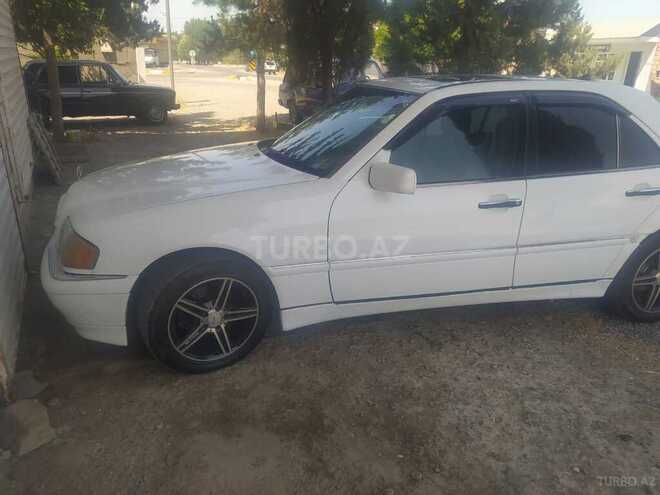 Mercedes C 230 1997, 400,000 km - 2.3 л - Saatlı