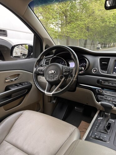 Kia Carnival 2017, 198,000 km - 2.2 l - Bakı