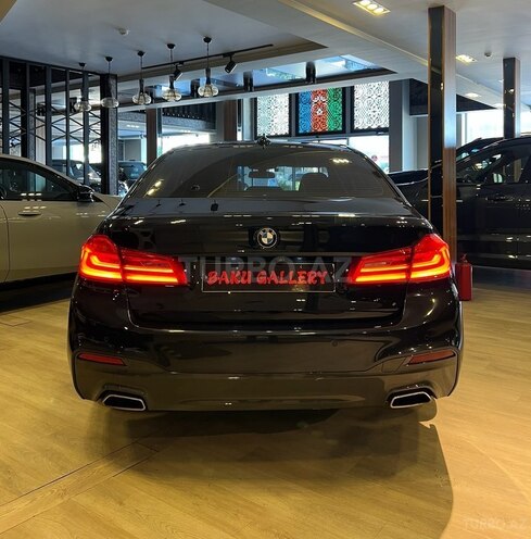 BMW 520-2