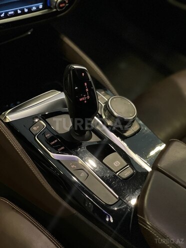 BMW 520-11
