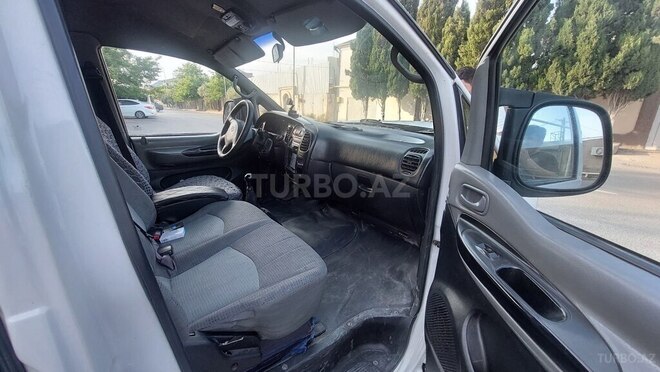 Hyundai H-1 2007, 286,400 km - 2.5 л - Bakı