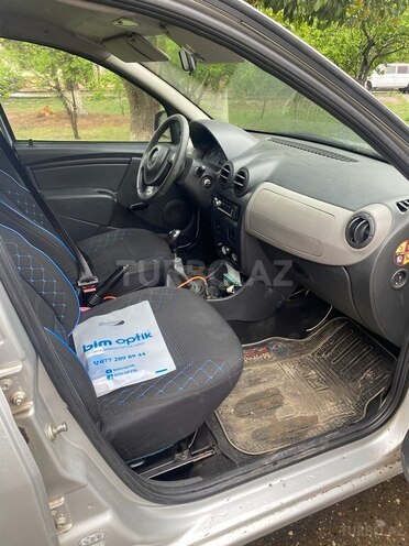 Dacia Sandero 2009, 300,000 km - 1.4 l - Gəncə