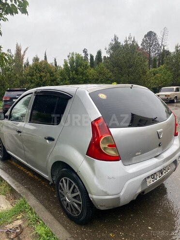 Dacia Sandero 2009, 300,000 km - 1.4 l - Gəncə