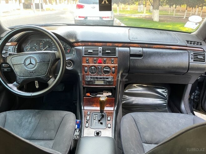 Mercedes E 240 1997, 500,000 km - 2.4 l - Bakı