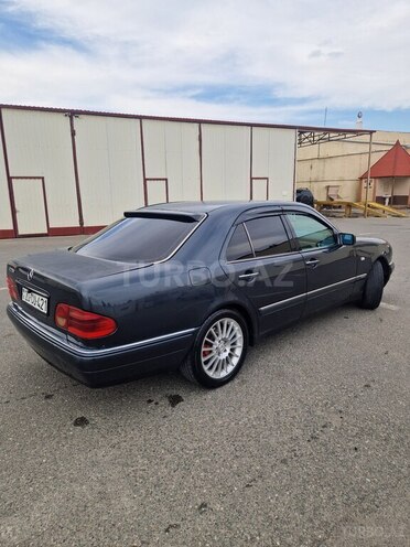 Mercedes E 230 1997, 410,000 km - 2.3 l - Gəncə