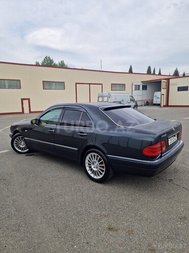 Mercedes E 230 1997, 410,000 km - 2.3 l - Gəncə