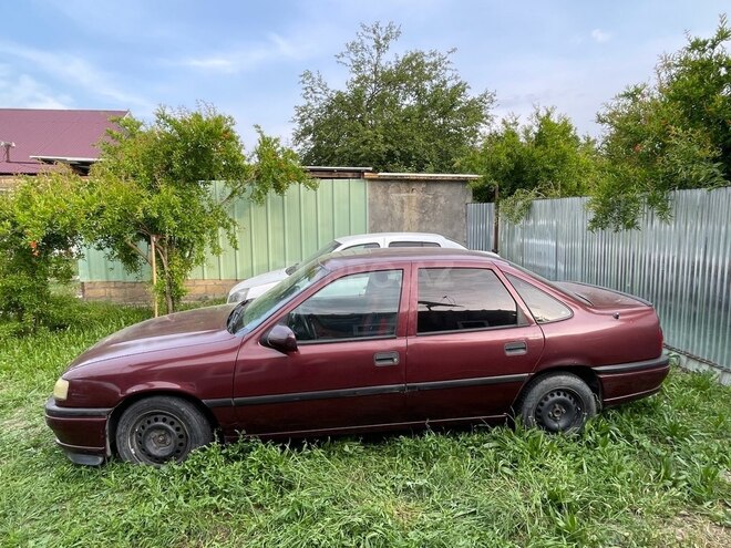 Opel Vectra 1994, 360,000 km - 1.7 l - Şəki