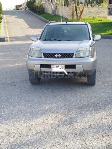Nissan X-Trail 2000, 185,000 km - 2.0 l - Quba