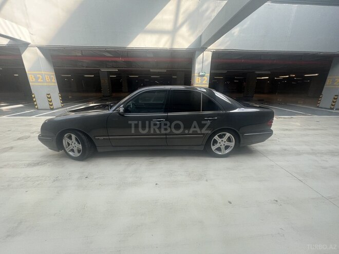 Mercedes E 220 d 2000, 520,000 km - 2.2 l - Bakı