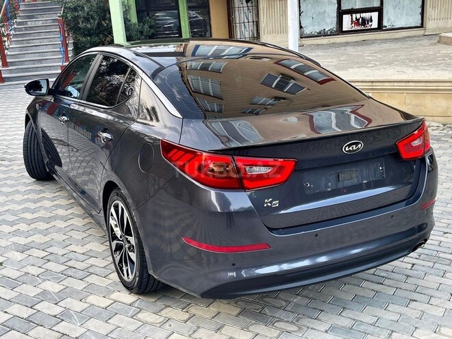 Kia K5-7