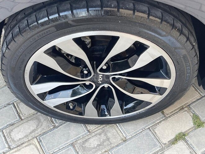 Kia K5-13