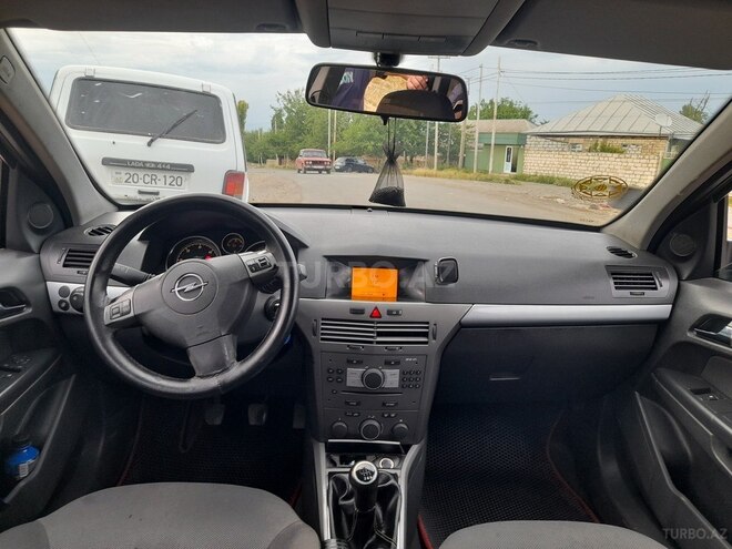 Opel Astra 2006, 527,734 km - 1.3 l - Qazax