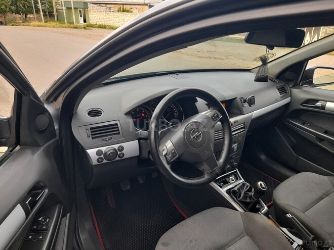Opel Astra 2006, 527,734 km - 1.3 l - Qazax