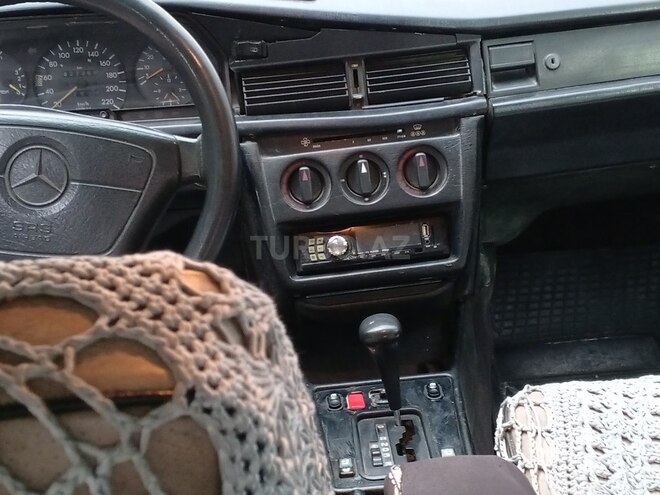 Mercedes 190 1993, 222,222 km - 2.0 l - Biləsuvar
