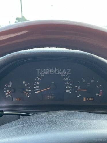 Mercedes E 220 d 2001, 590,000 km - 2.2 l - Bakı
