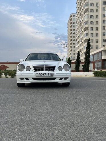 Mercedes E 220 d 2001, 590,000 km - 2.2 l - Bakı
