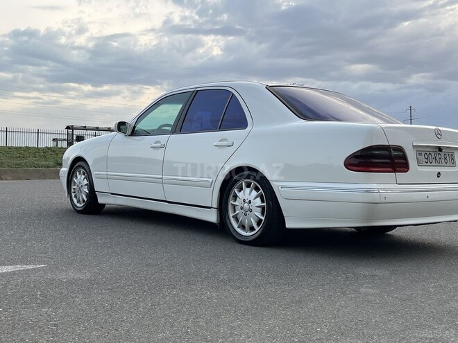 Mercedes E 220 d 2001, 590,000 km - 2.2 l - Bakı