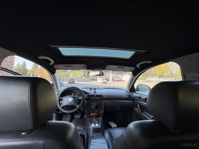 Volkswagen Passat 2003, 341,000 km - 1.8 л - Tovuz