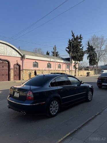 Volkswagen Passat 2003, 341,000 km - 1.8 л - Tovuz