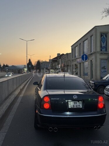 Volkswagen Passat 2003, 341,000 km - 1.8 л - Tovuz