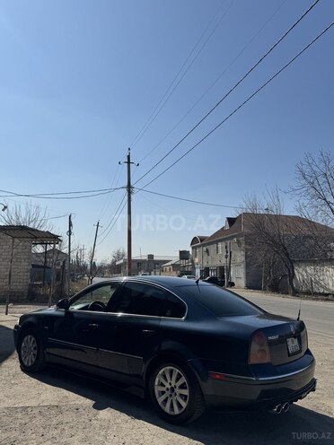 Volkswagen Passat 2003, 341,000 km - 1.8 л - Tovuz