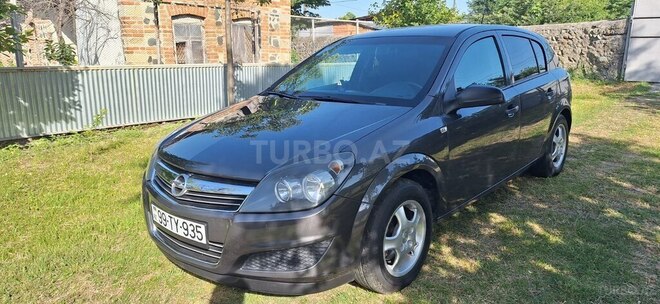 Opel Astra 2009, 275,411 km - 1.4 l - Balakən