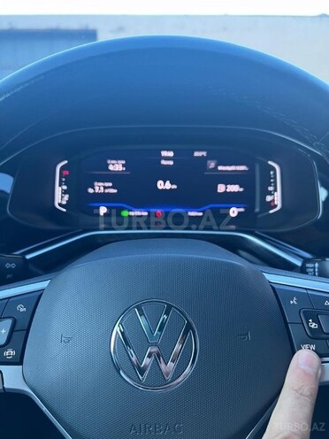Volkswagen Polo 2021, 75,000 km - 1.6 л - Bakı