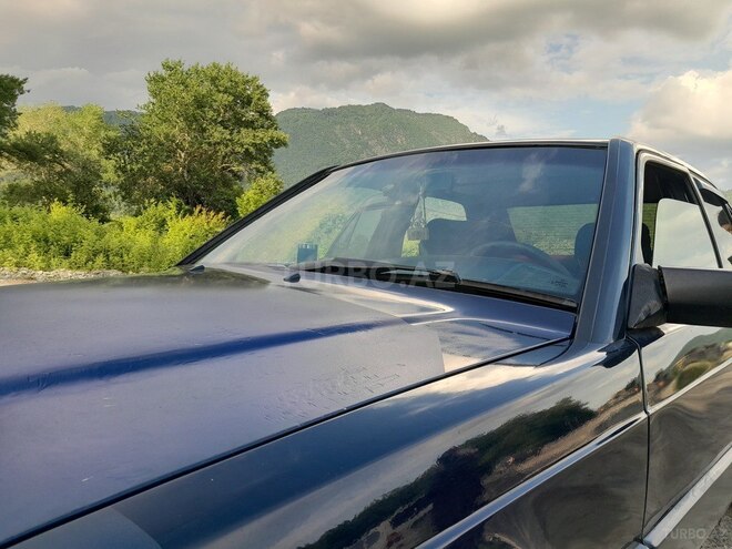 Mercedes 190 1991, 560,000 km - 1.8 l - İsmayıllı