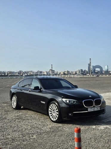 BMW 750 2010, 180,000 km - 4.4 l - Bakı