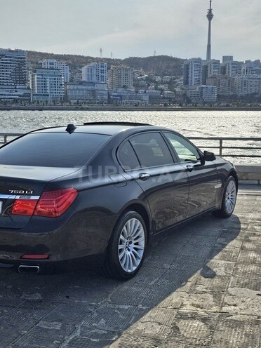 BMW 750 2010, 180,000 km - 4.4 l - Bakı
